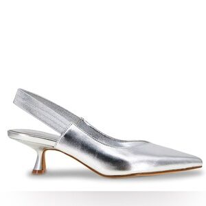 BCBGeneration Kayla Pump